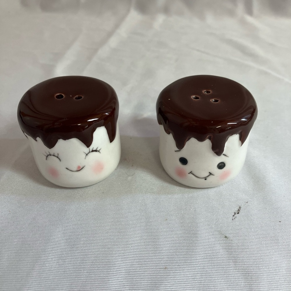 Cute Chocolate Drip Marshmallow Salt and Pepper Shakers